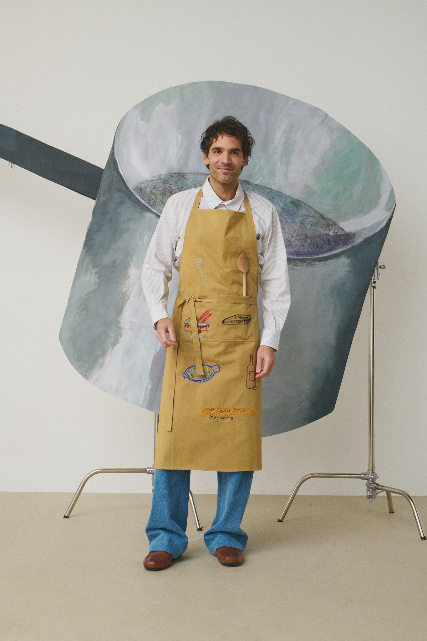 APRON - THE TABLE