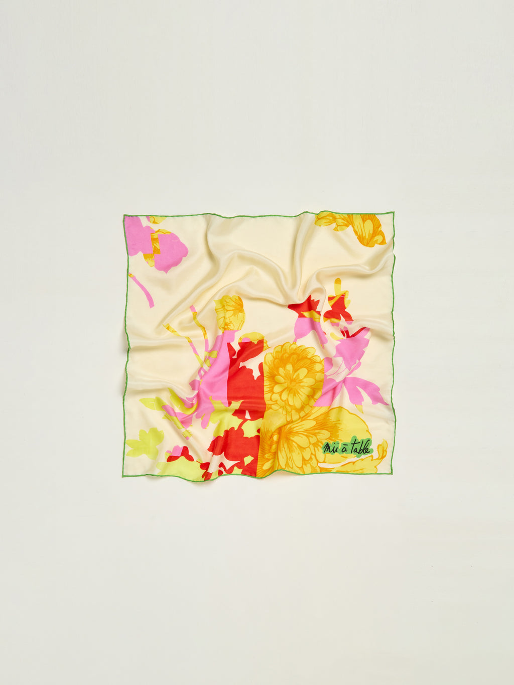 CARRÉ SOIE 65 - COMPOSITION BAROQUE